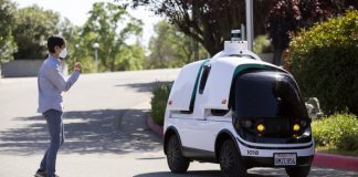 코로나19 의료현장에 투입된 자율주행차